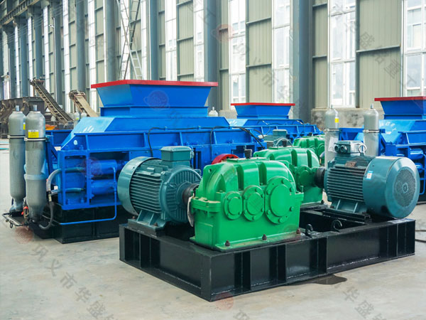 蘤(hua)崗巗(yan)製砂(sha)機